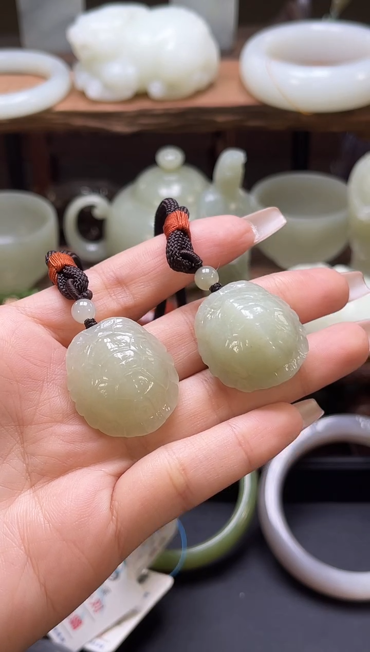 【闪购商品】和田玉手把件未镶嵌且末青白富甲一方 多样性发一