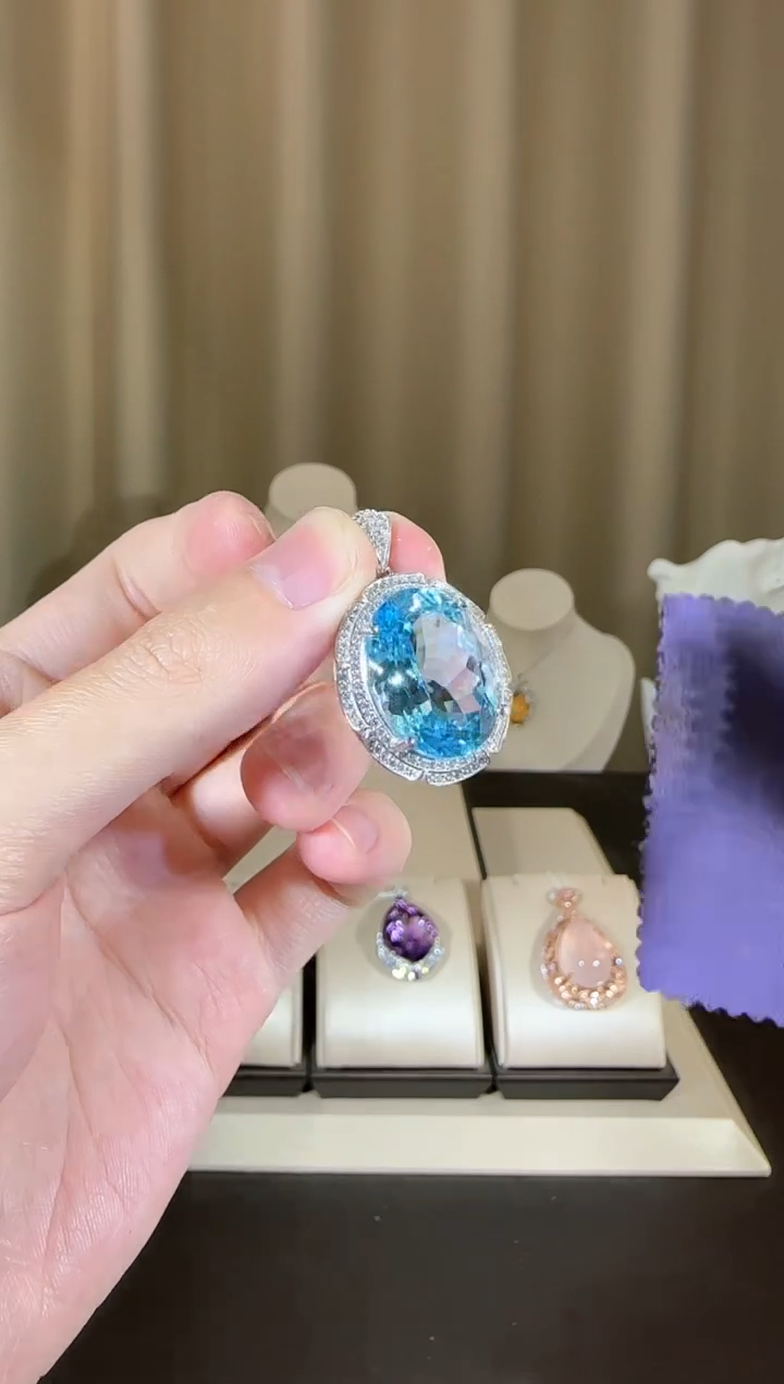 【闪购商品】托帕石颈饰银S925镶嵌设计款