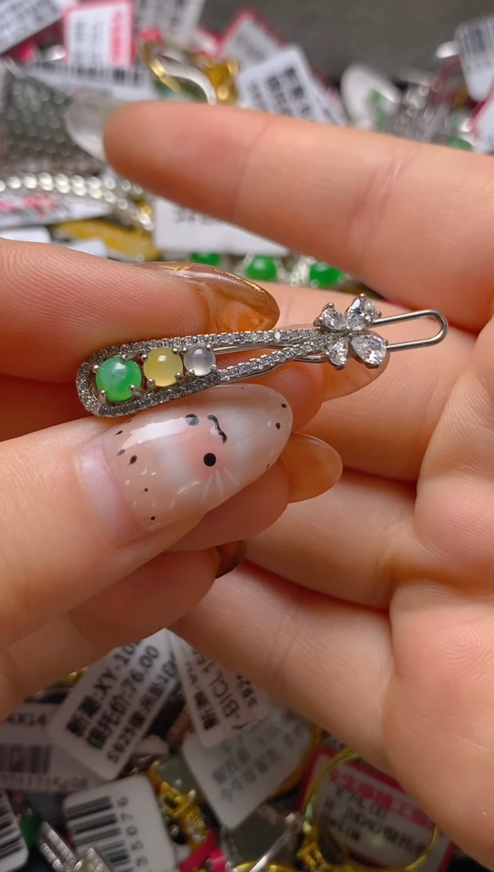 银S925镶嵌戒指翡翠百内无证书