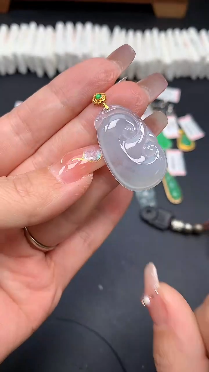 翡翠18K金镶嵌吊坠(不含链)MS188687