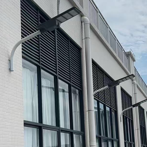 （无杆子）太阳能路灯灯40W库存尾货（新三楼）