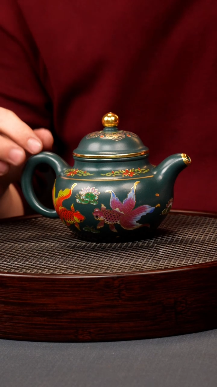 【闪购商品】紫砂茶壶绿泥 金鱼珐琅彩掇球