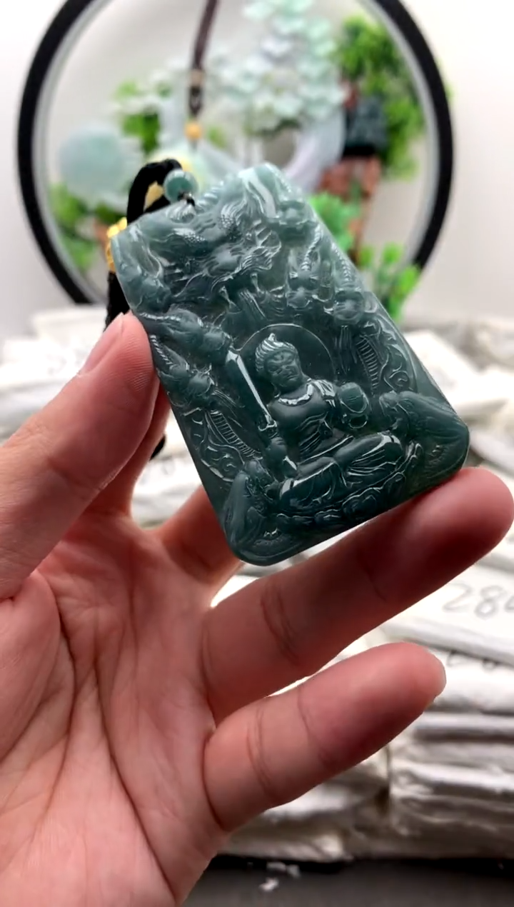 【闪购商品】翡翠颈饰未镶嵌不动明王