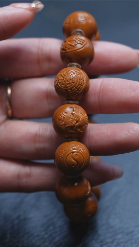 【闪购商品】橄榄核吊坠苏工橄榄核