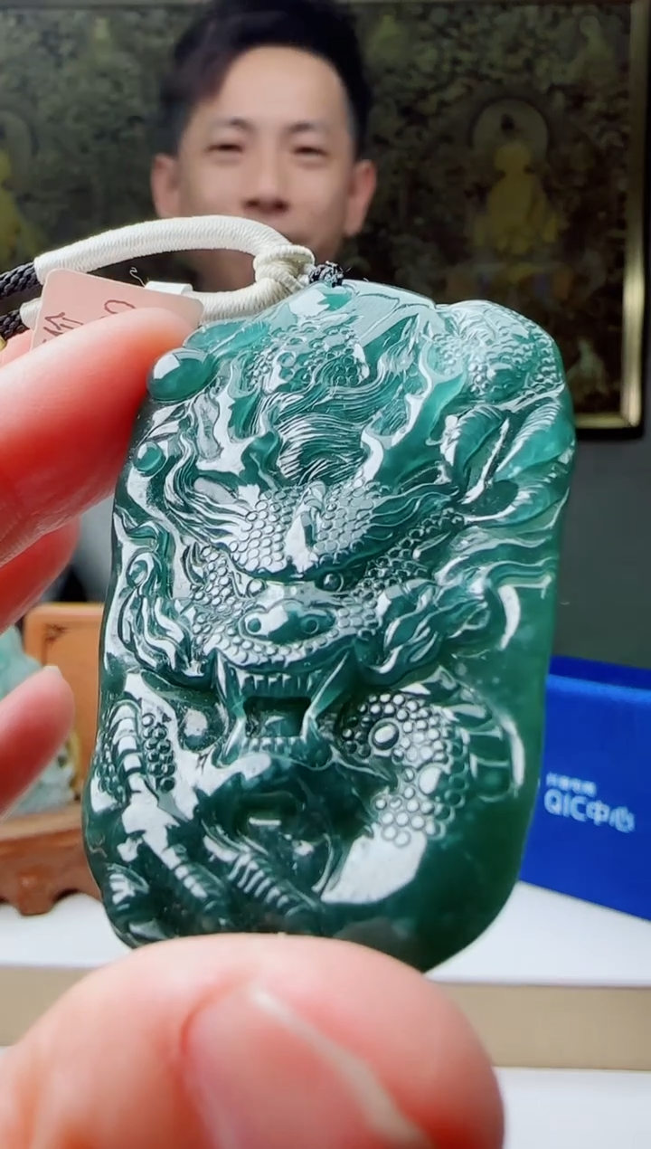 【闪购商品】翡翠颈饰未镶嵌11111111