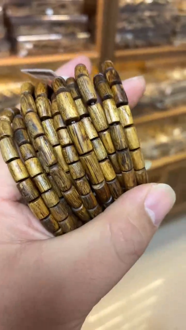 沉香手串海南红金猊随型单圈多样性发其一