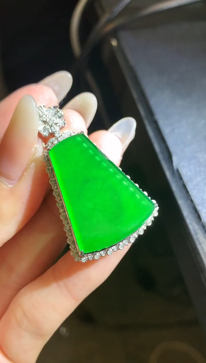 【闪购商品】翡翠吊坠(不含链)18K金镶嵌108-无事牌