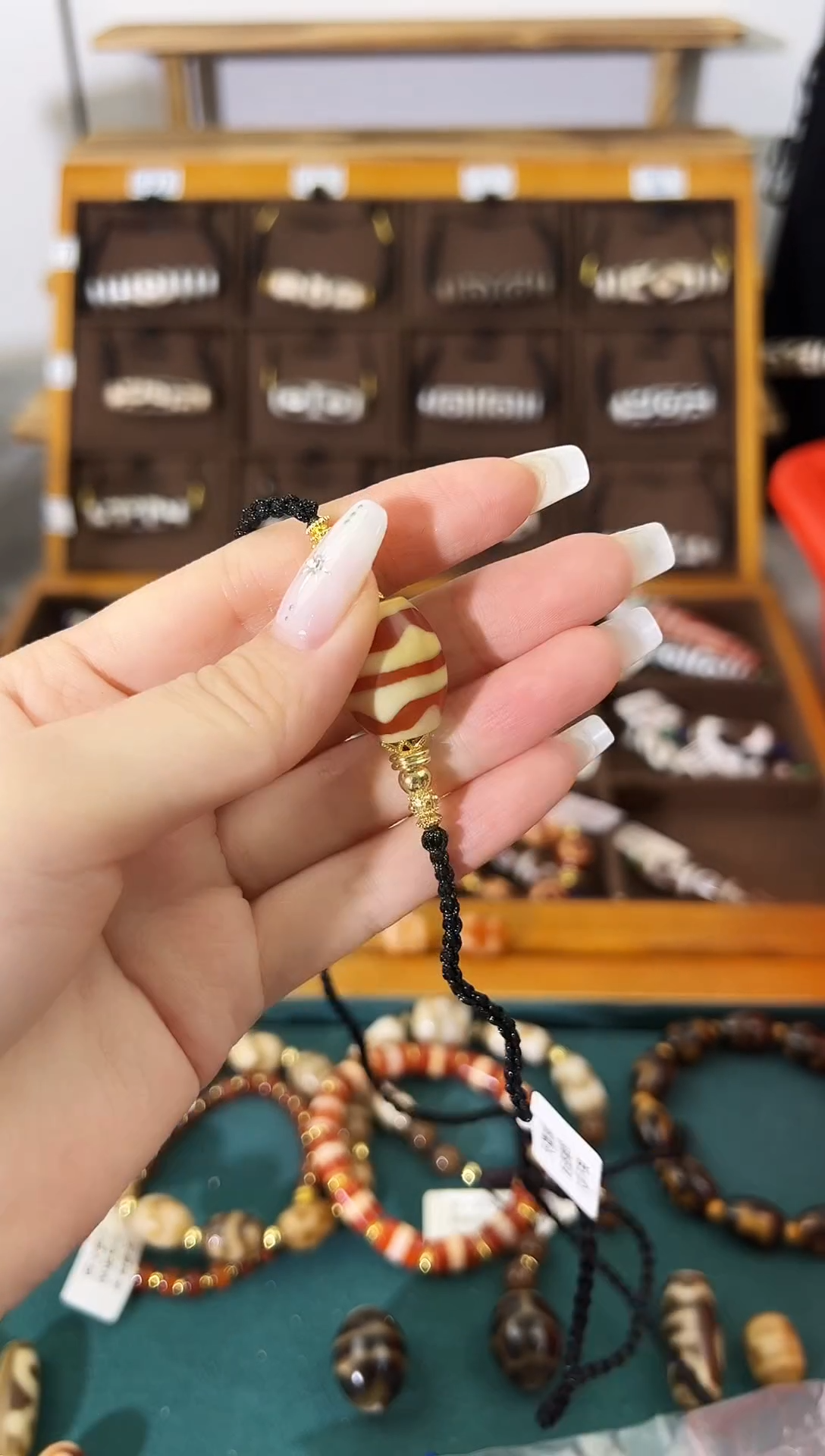 玛瑙/玉髓（覆膜）颈饰合金53微瑕