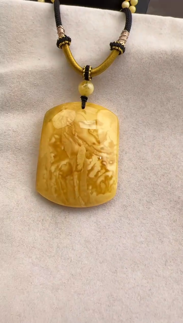 【闪购商品】琥珀裸石未镶嵌10210303-吊坠