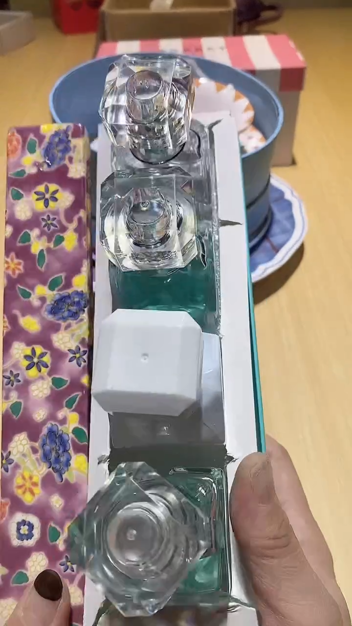 【闪购商品】瓷片锅碗瓢盆一件不剩