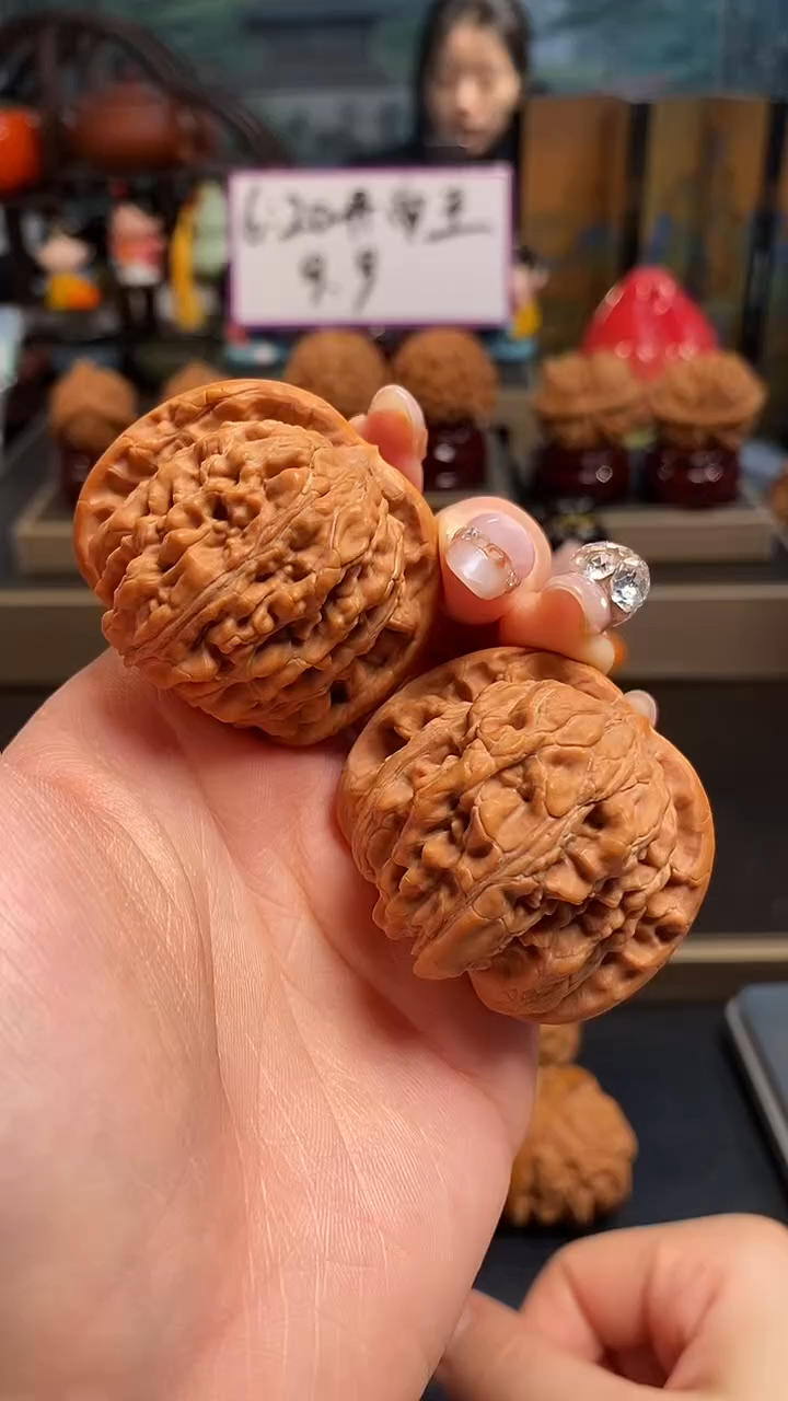 【闪购商品】文玩核桃吊坠K645四座楼44