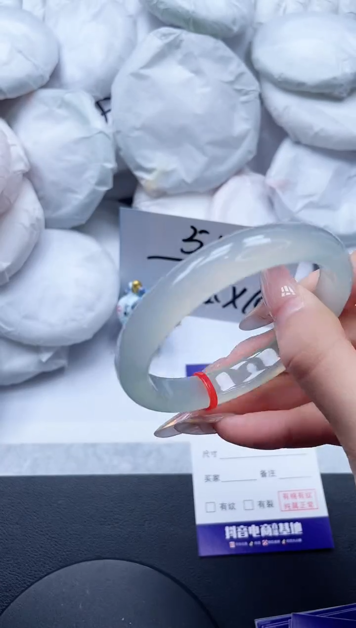 【闪购商品】石英质玉手镯未镶嵌19L375-56