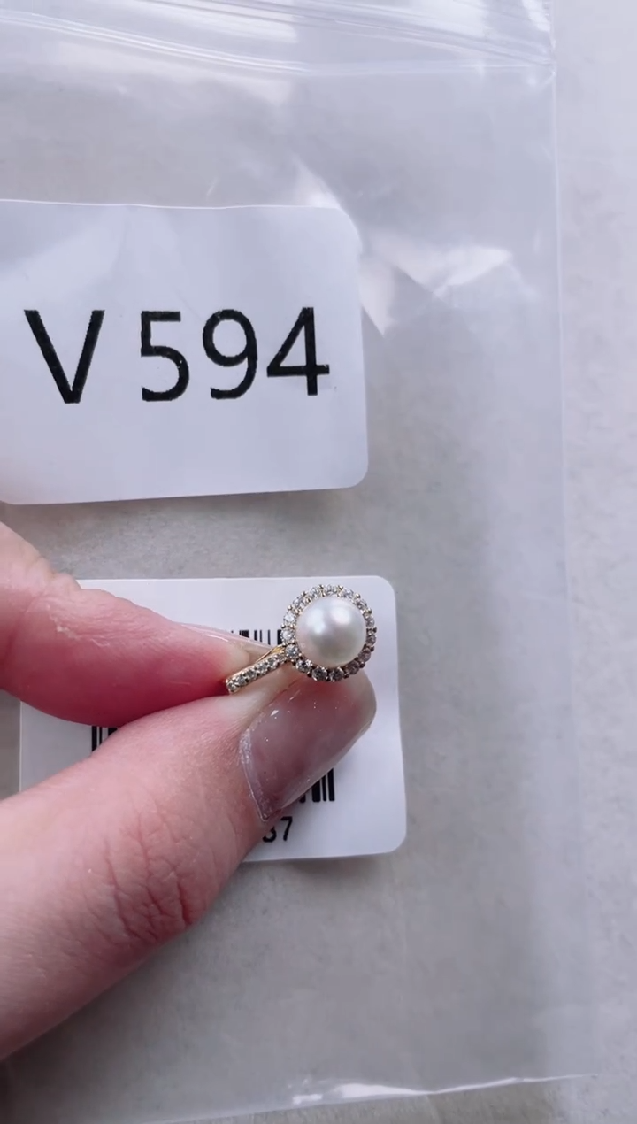 【闪购商品】海水珍珠吊坠银S925镶嵌V594