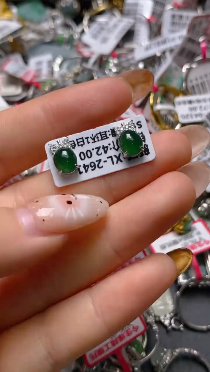 银S925镶嵌戒指翡翠百内无证书