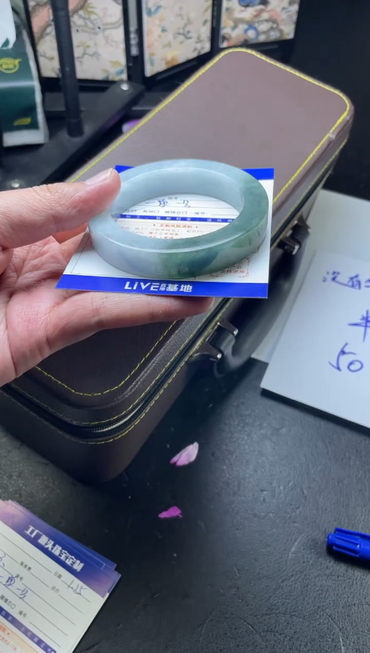 【闪购商品】定制翡翠手镯未镶嵌手镯定制一件
