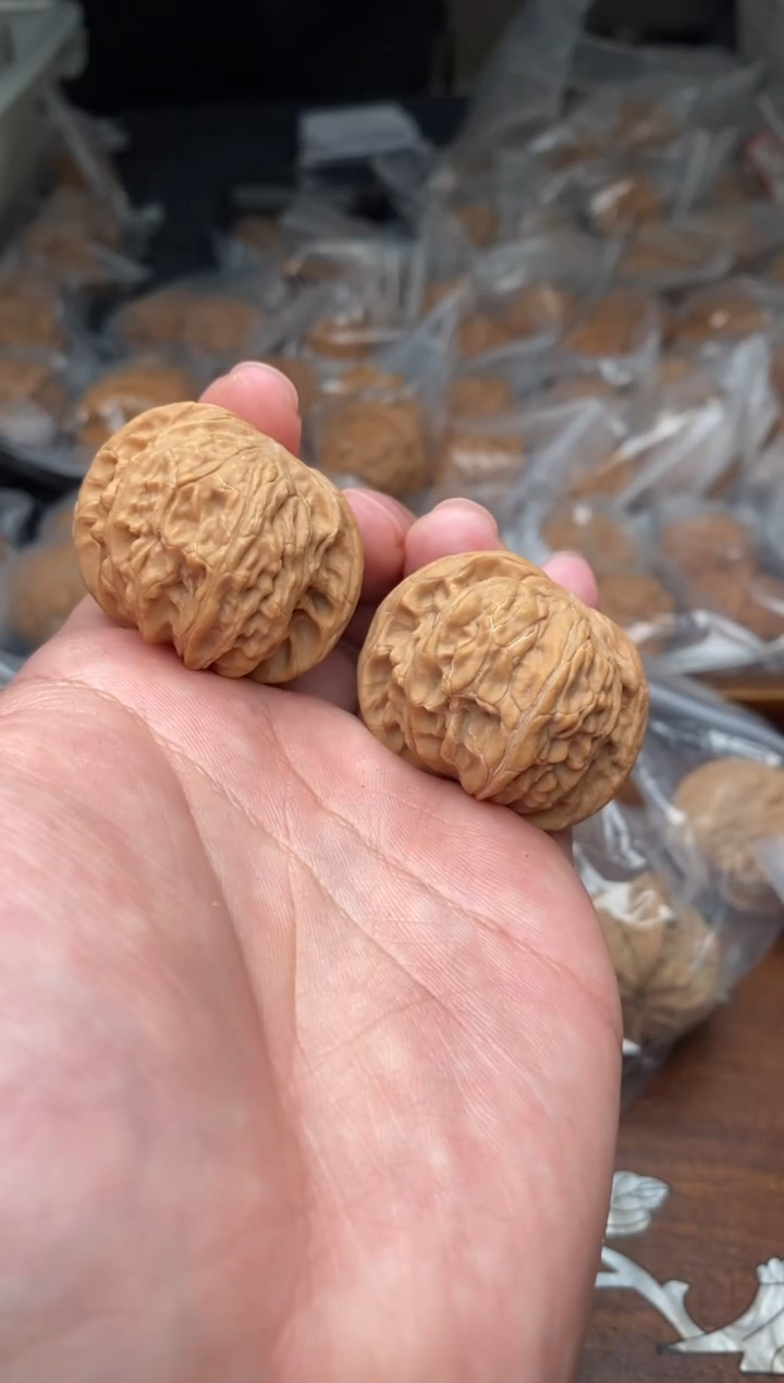 【闪购商品】文玩核桃把件A107号36尺磨盘.团