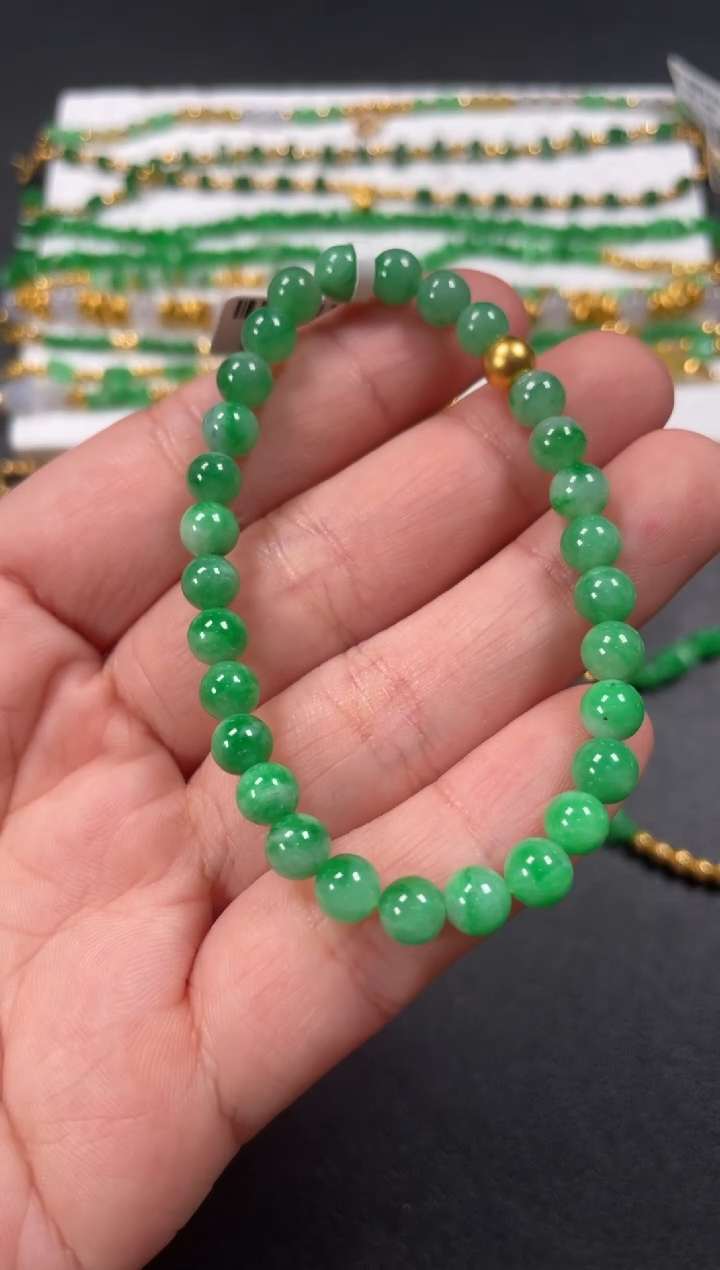 足金镶嵌手串翡翠一条  P531