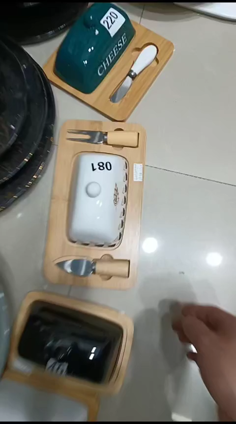 瓷081黄油盒一套