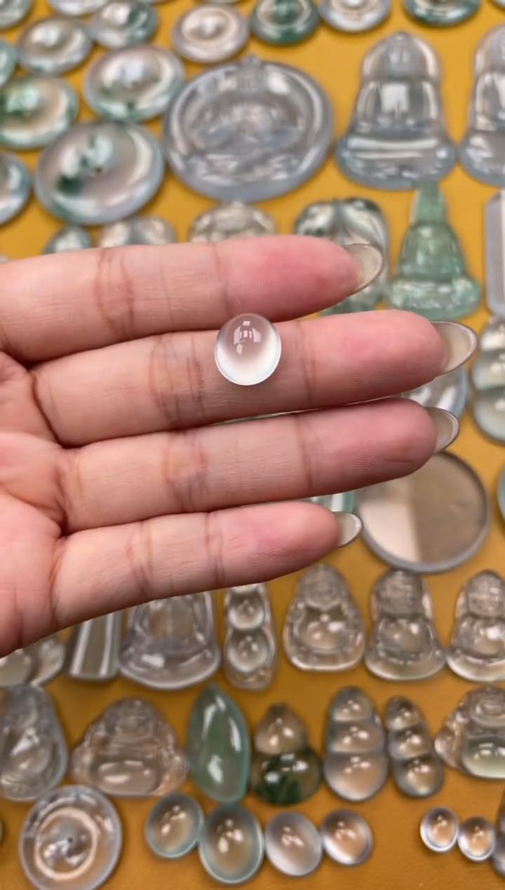 翡翠未镶嵌吊坠(不含链)蛋面 11.7 10.8 7.4