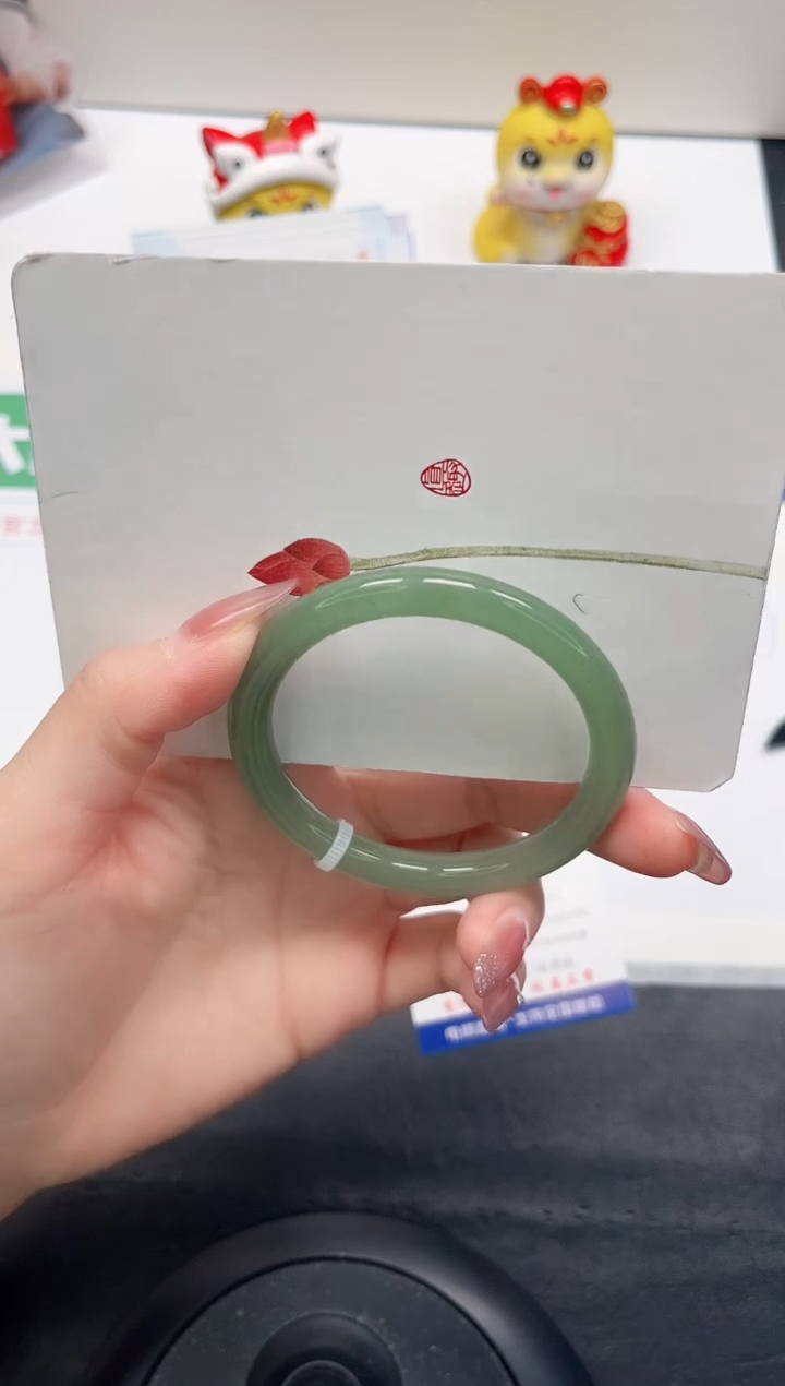 【闪购商品】石英质玉手镯未镶嵌251-53