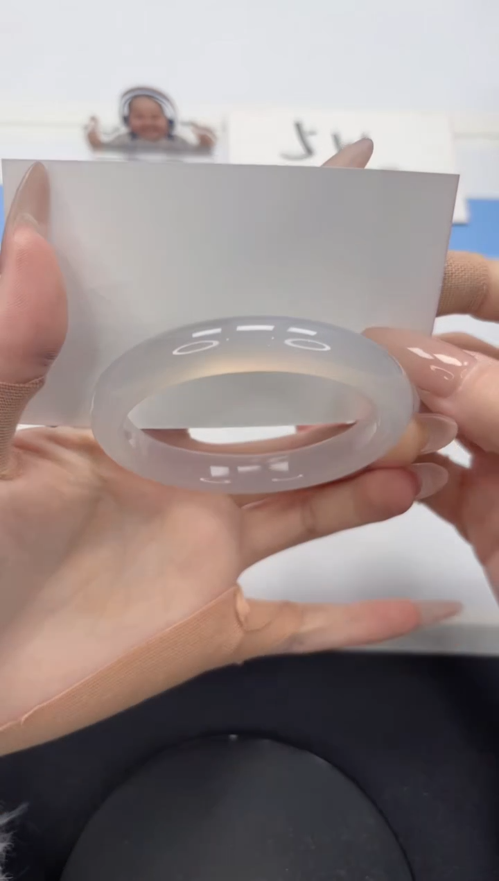 【闪购商品】石英质玉手镯未镶嵌A449-54.8