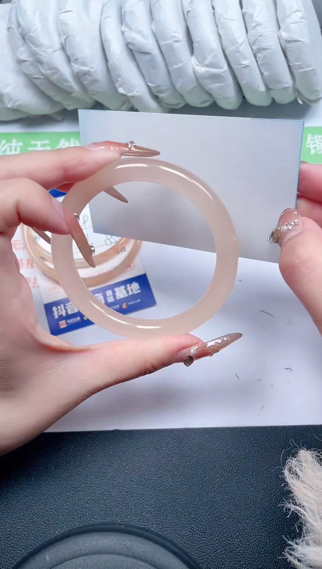 【闪购商品】石英质玉手镯未镶嵌72-60-3