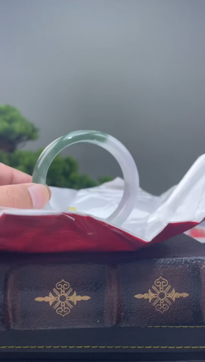 【闪购商品】翡翠手镯未镶嵌手镯8