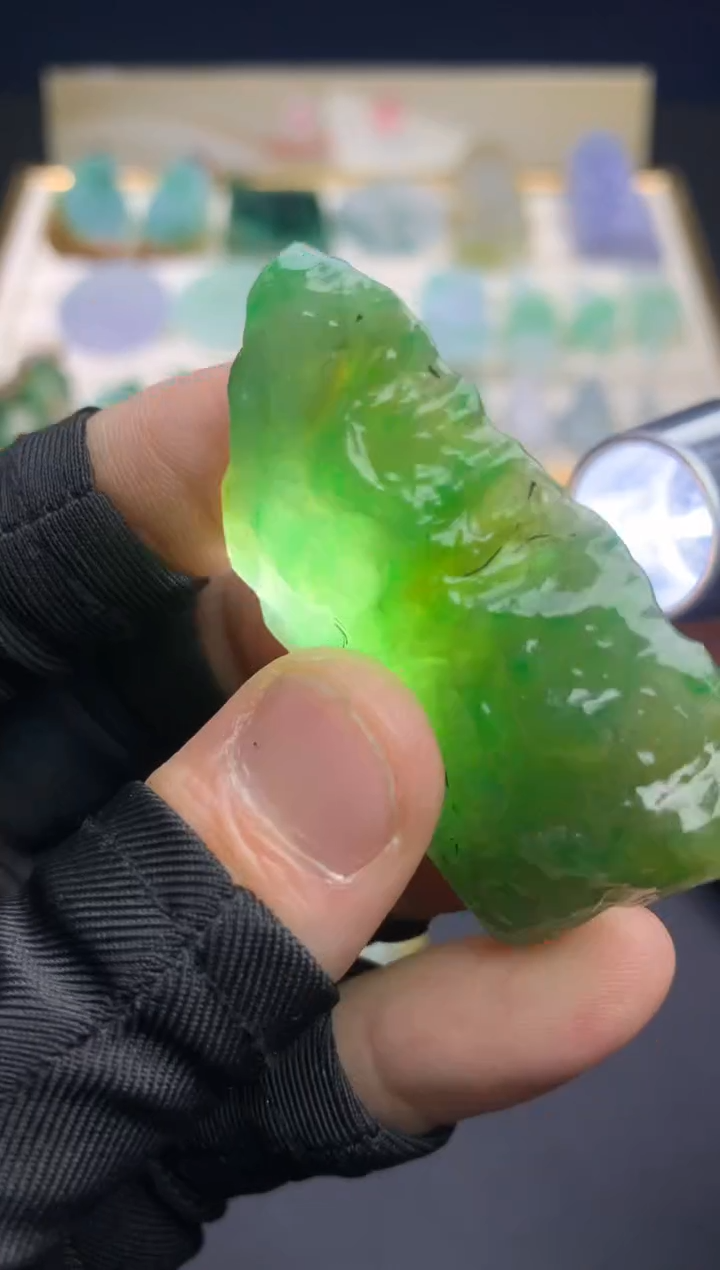 【闪购商品】定制翡翠未镶嵌