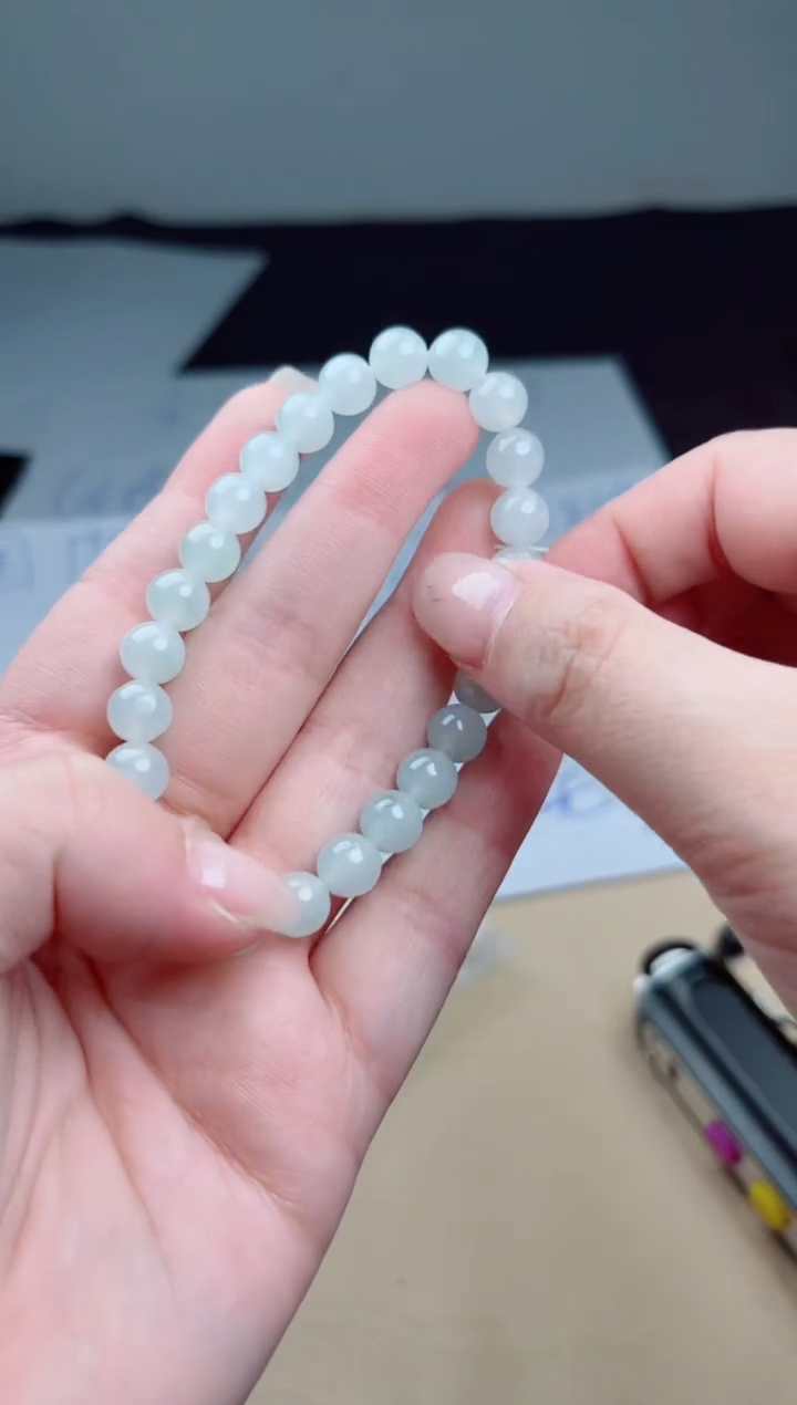 定制翡翠未镶嵌珠串