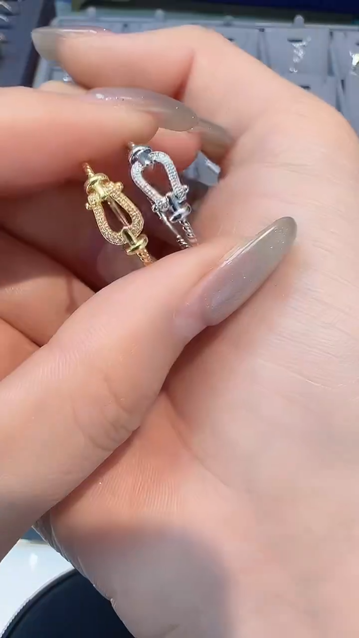 【闪购商品】钻石戒指/指环18K金镶嵌多样性发一