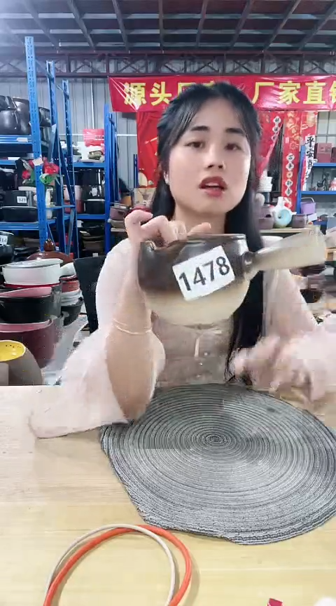 1478瑕疵粗陶手把壶里面黑孤品