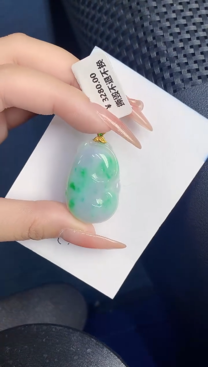 【闪购商品】翡翠颈饰18K金镶嵌000000000