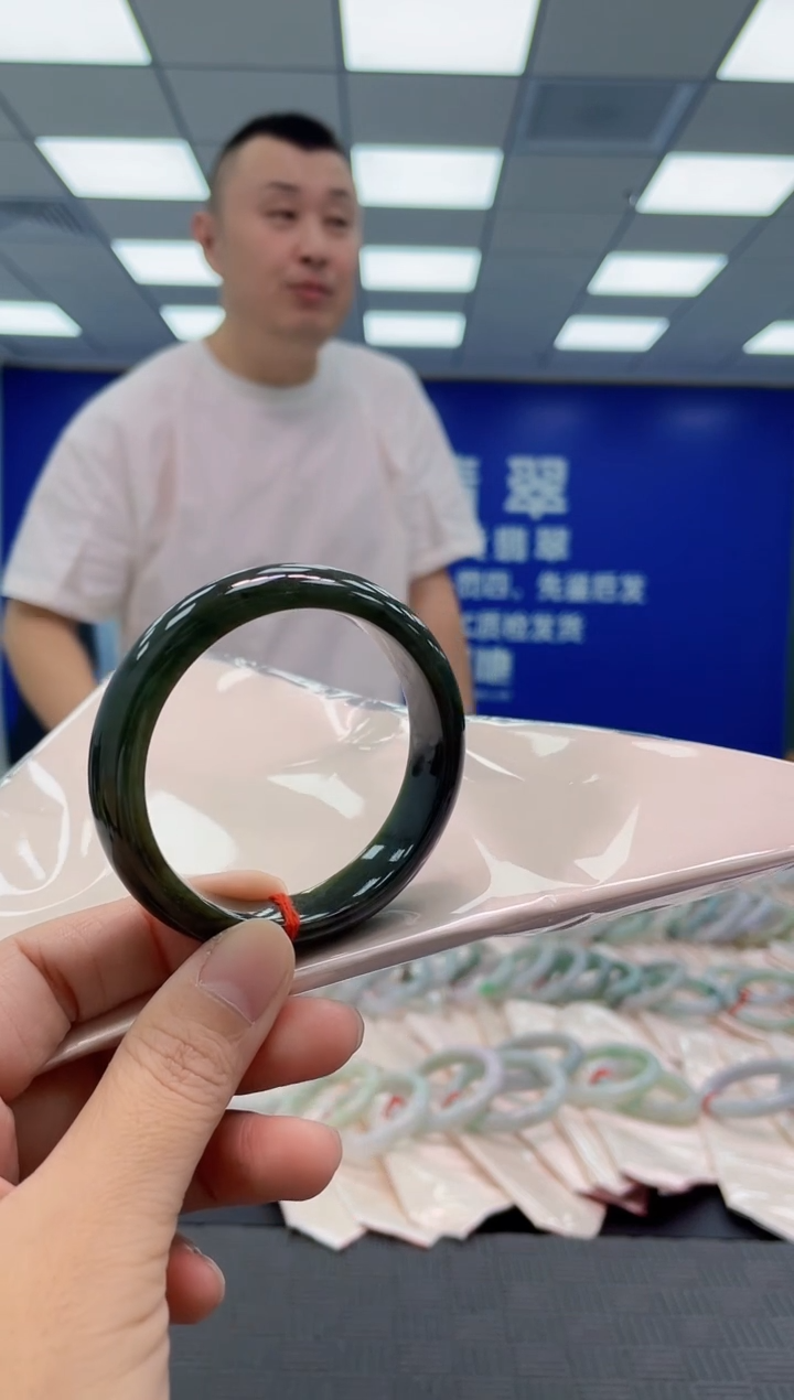 未镶嵌手镯翡翠AAAAAAAAAA