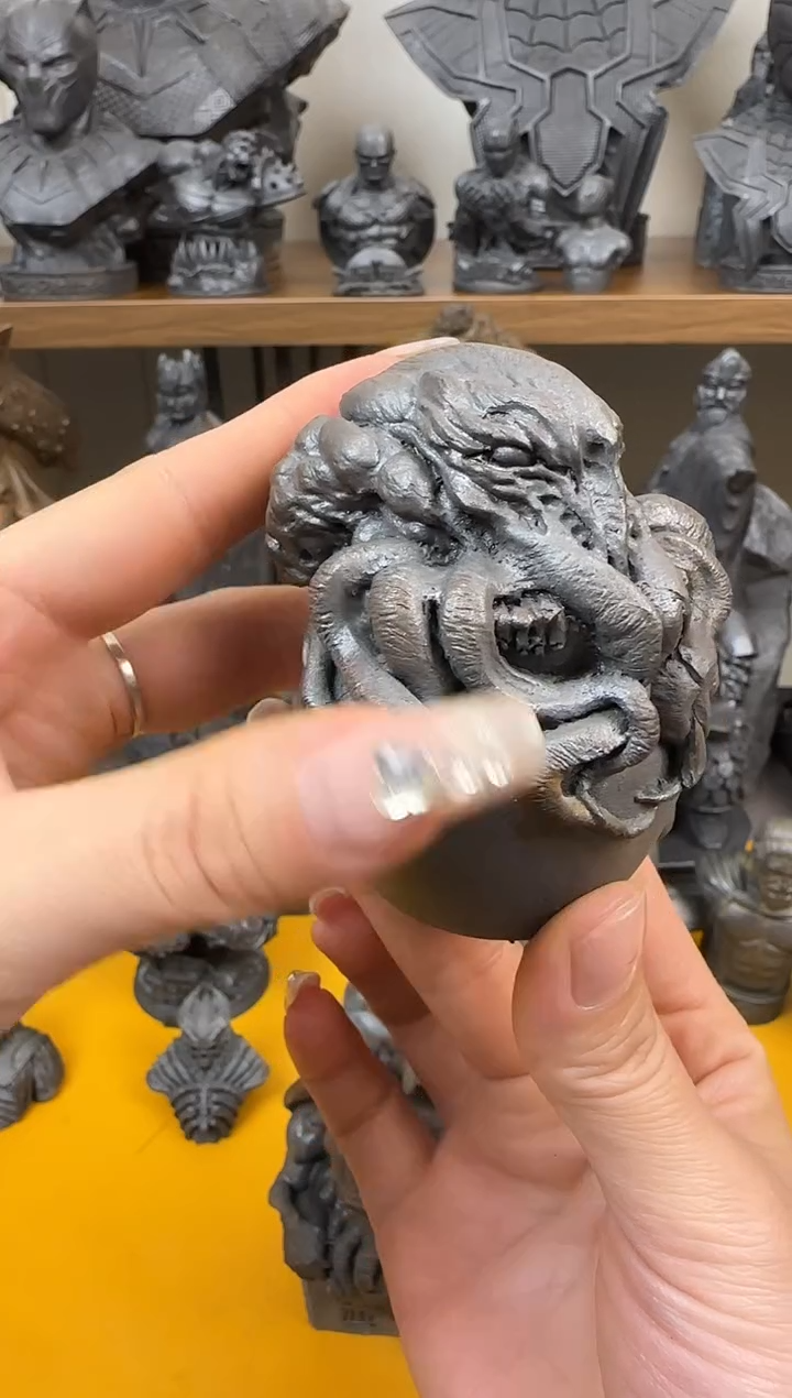 向***9实心铁艺  ---章鱼克苏鲁