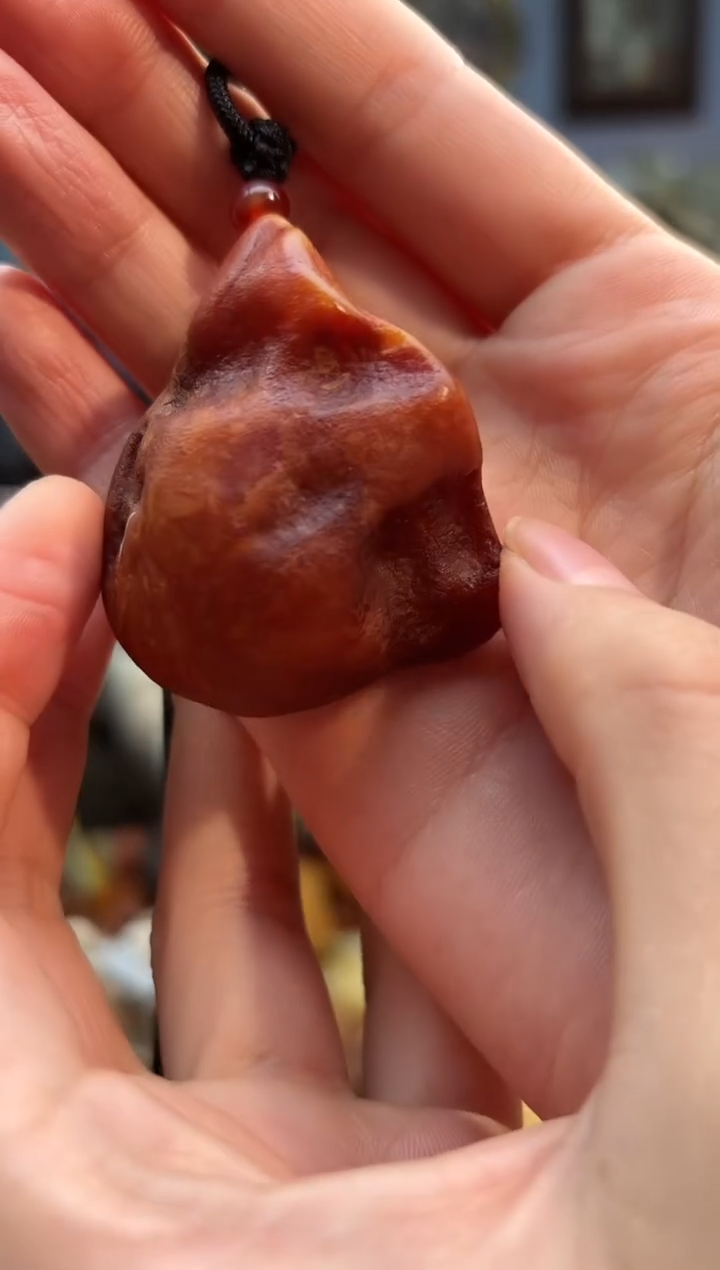 琥珀颈饰未镶嵌吊坠