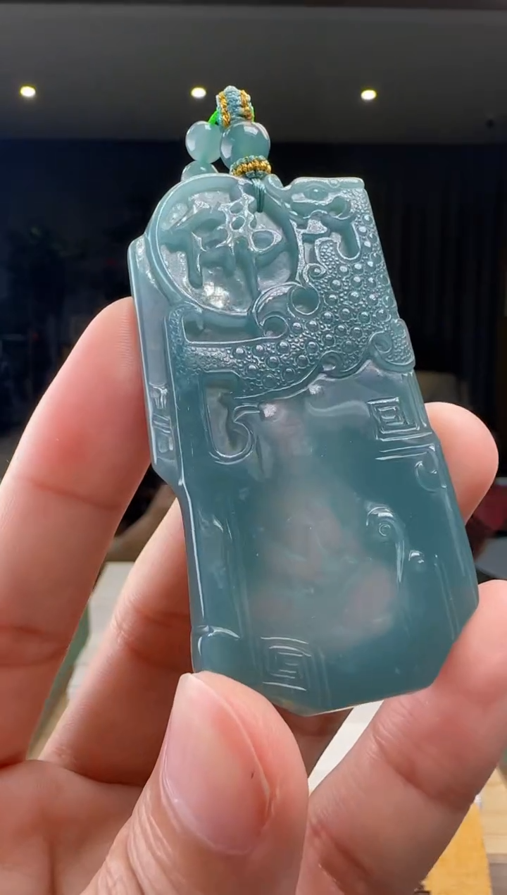 【闪购商品】翡翠吊坠(赠链)未镶嵌XM@@960Q3J16029H