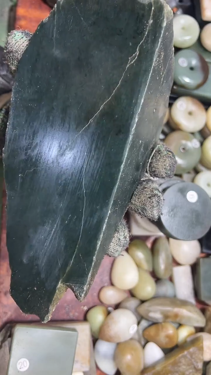 未镶嵌和田玉珠宝半成品1