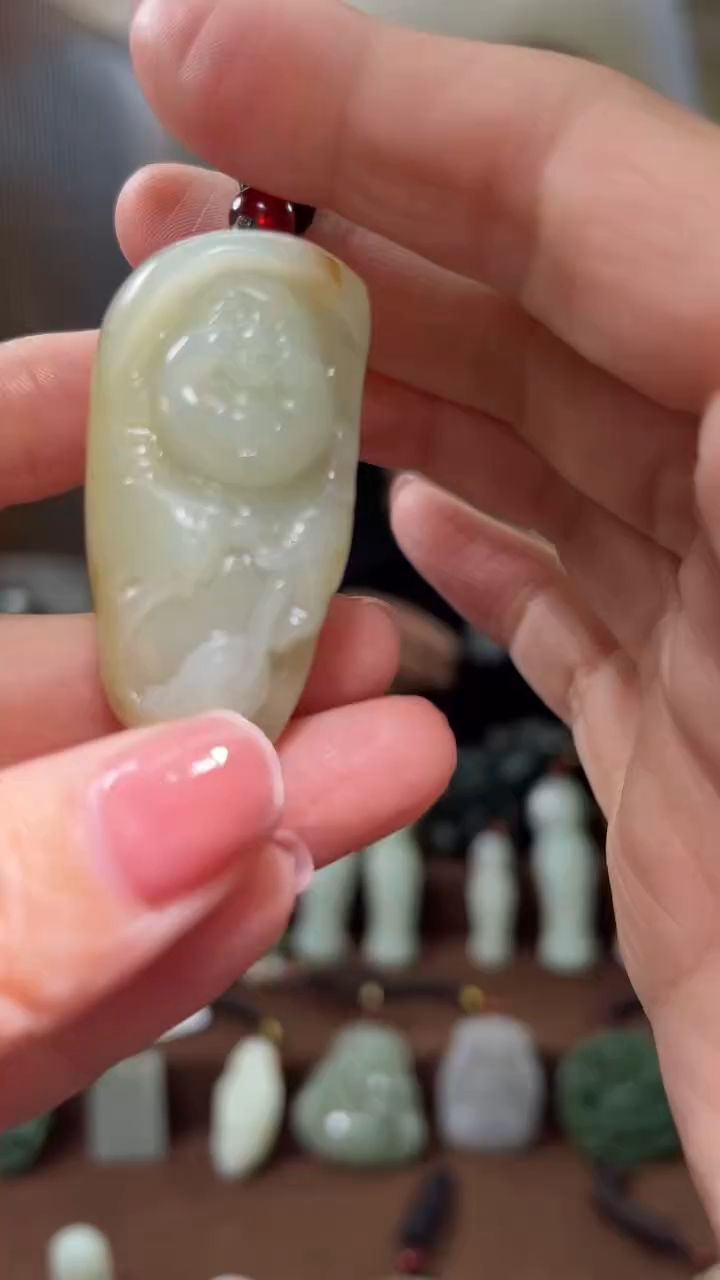 颈饰未镶嵌和田玉·