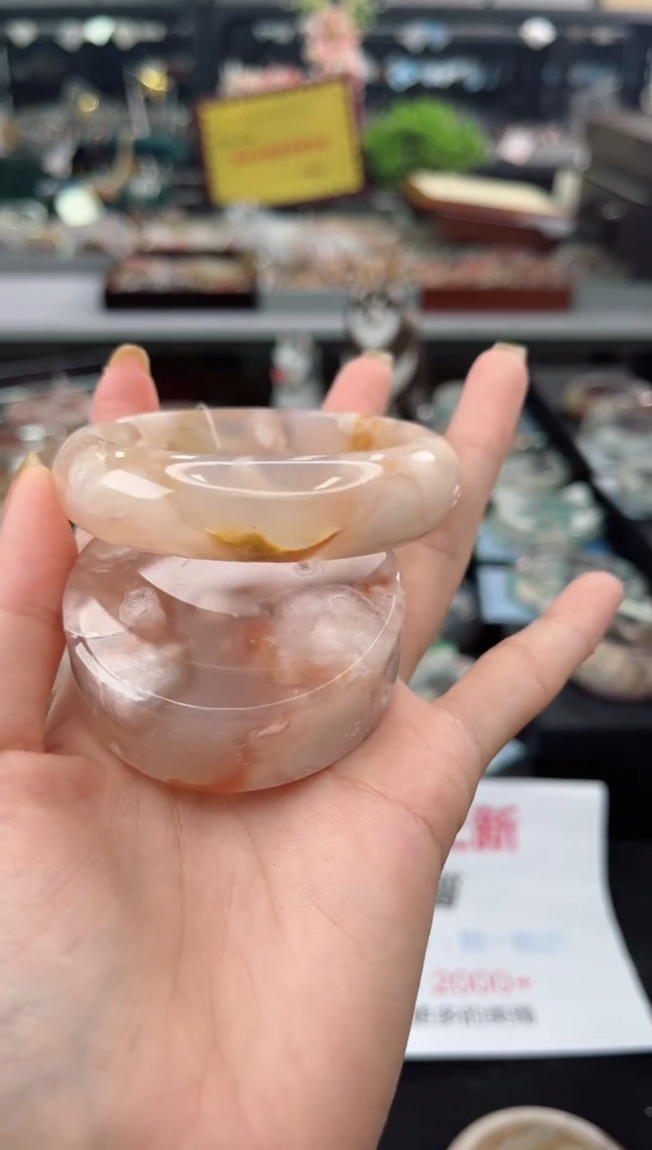 【闪购商品】石英质玉手镯未镶嵌57圈口（赠品镯心）1674195