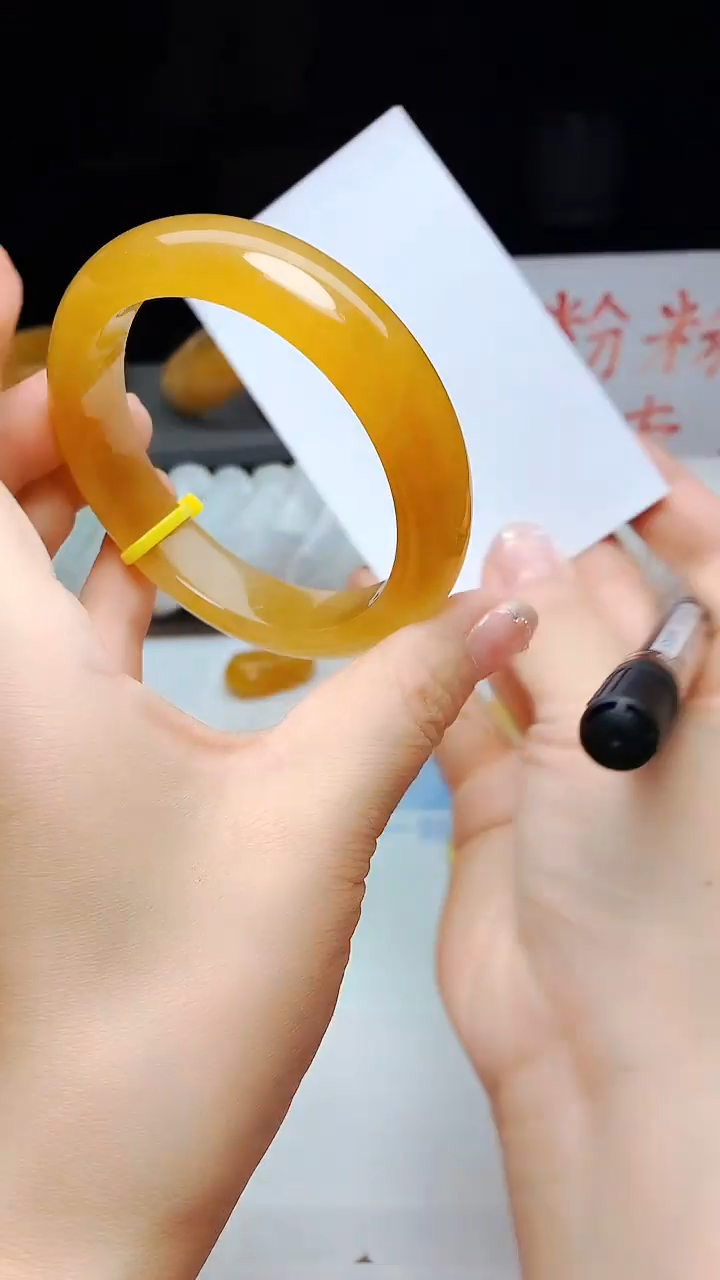 石英质玉手镯未镶嵌193-5960