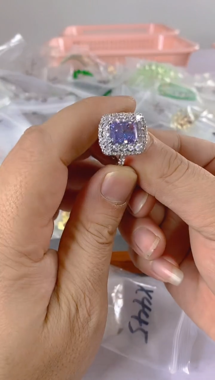 【闪购商品】水晶颈饰银S925镶嵌X445红宝，蓝宝，多样性发一件赠链