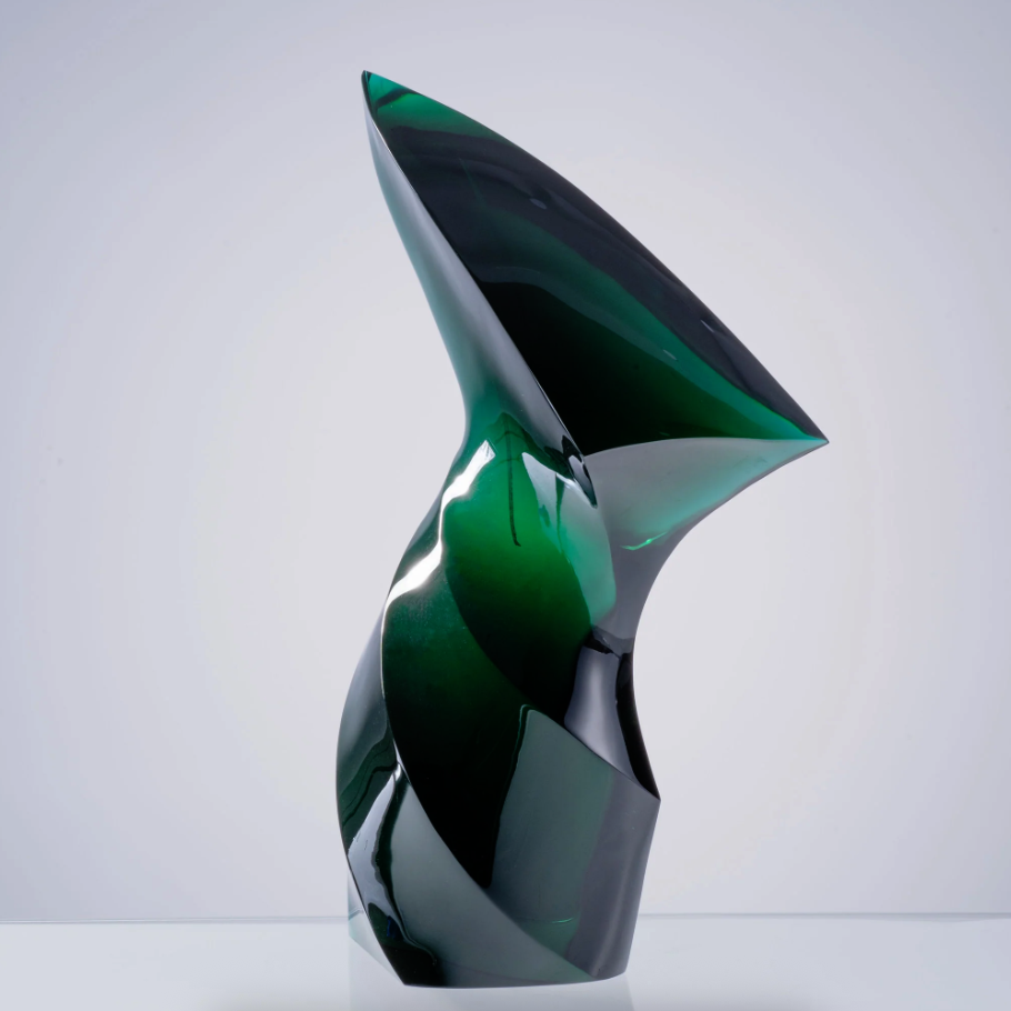 仓一美术馆【风中的旗帜】轻奢中式美式意式极简水晶琉璃艺术摆件