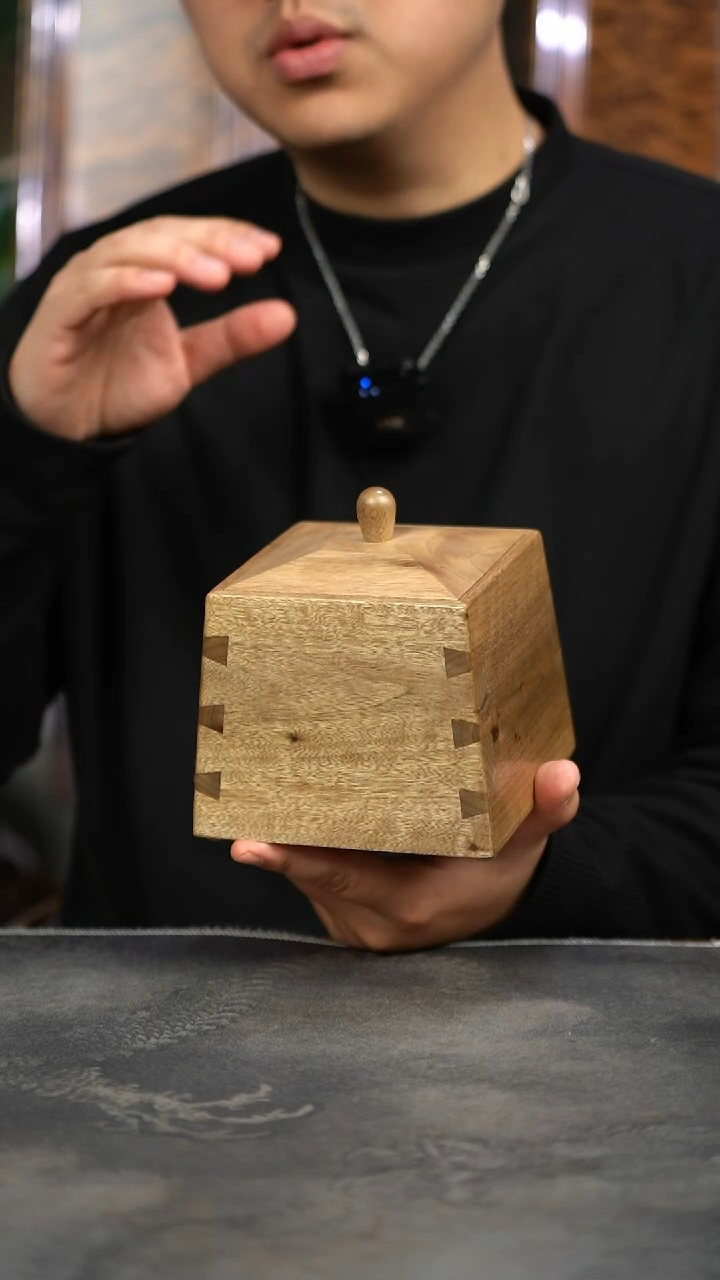 【闪购商品】金丝楠木雕拆房老料精工坚果盒