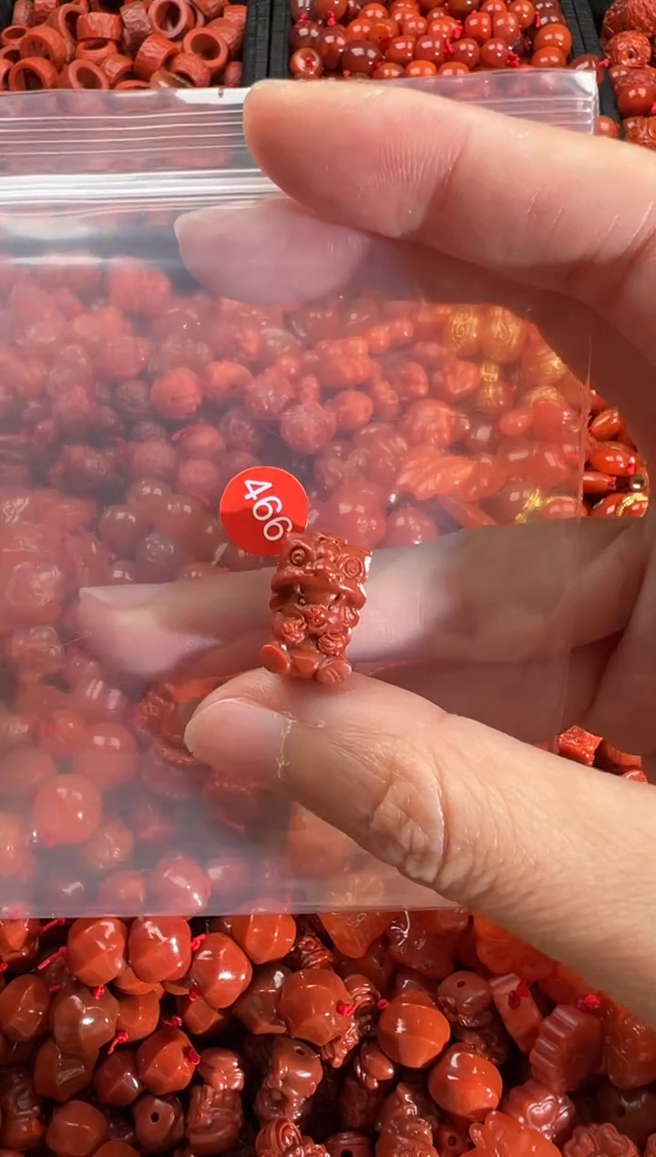 【闪购商品】南红玛瑙颈饰未镶嵌1