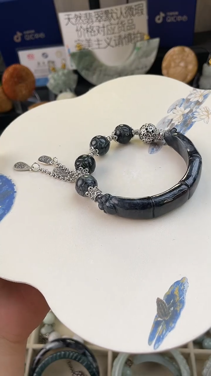 未镶嵌手链翡翠手工定制默认微瑕播介绍为准