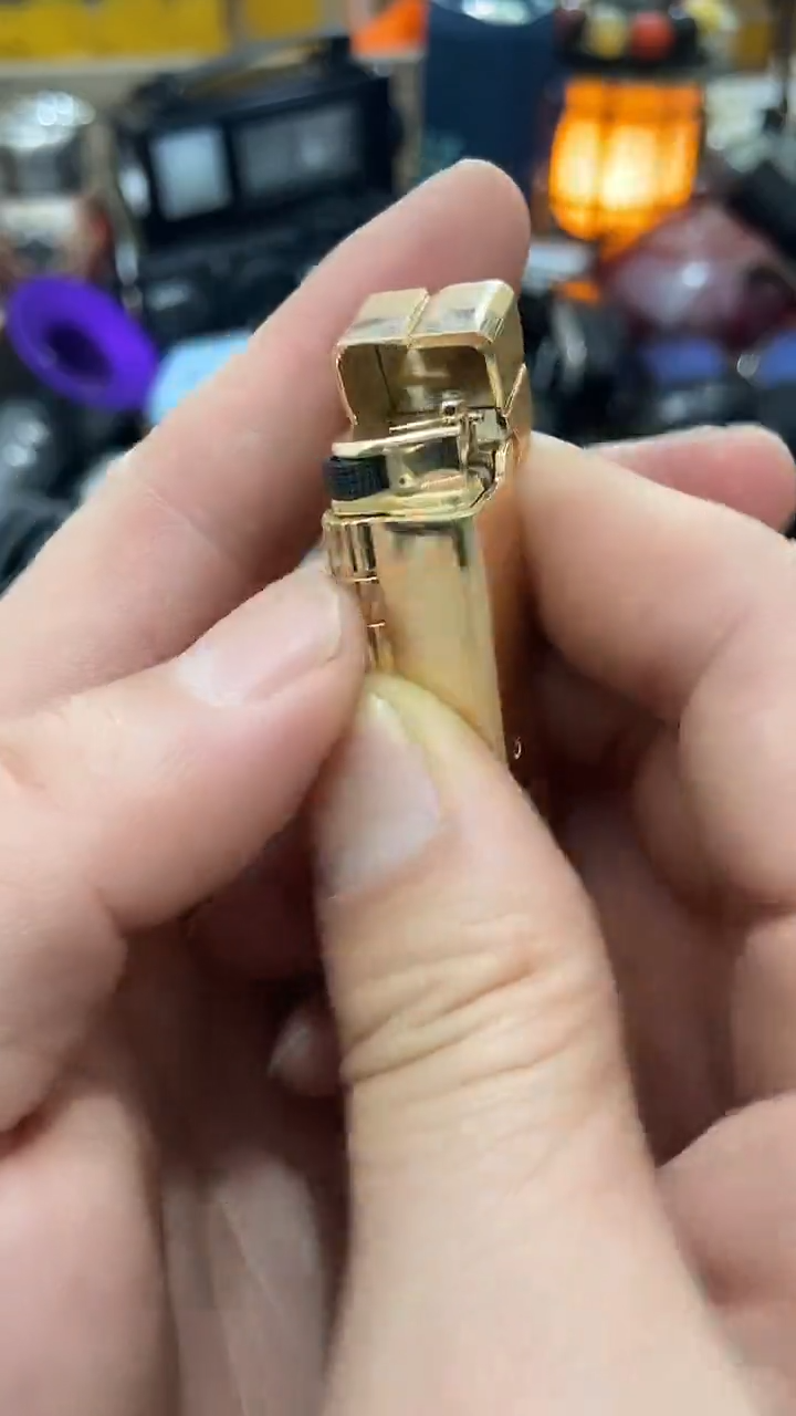 瓷片闪购商品 如图所示