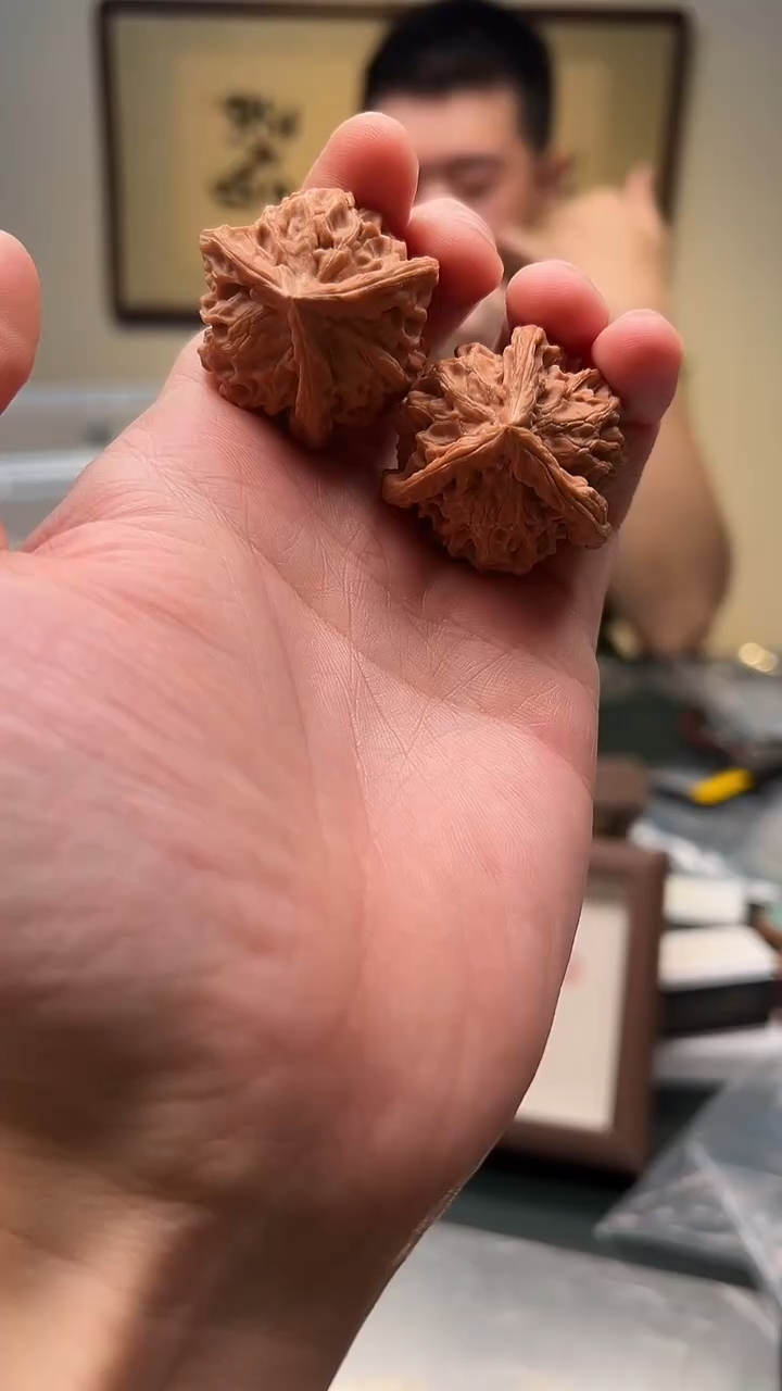 把件文玩核桃蓝*36mm左右 正奔三棱 1对 58号