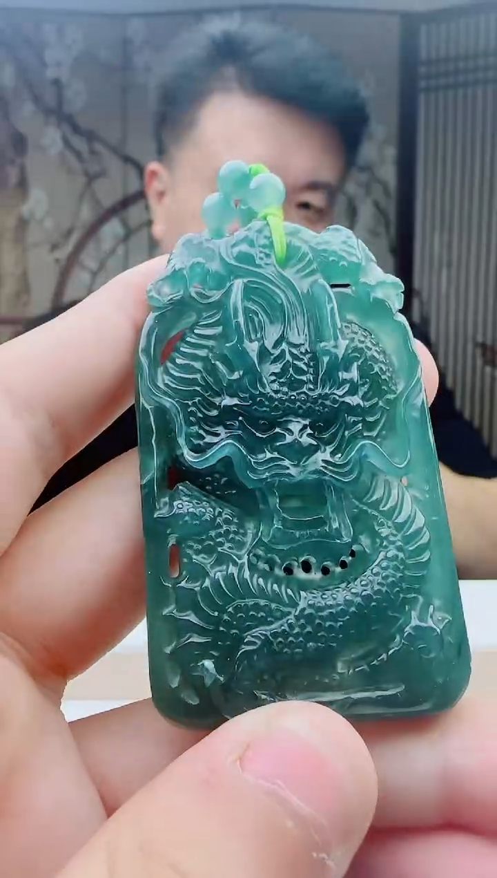 颈饰未镶嵌翡翠多样性发其一