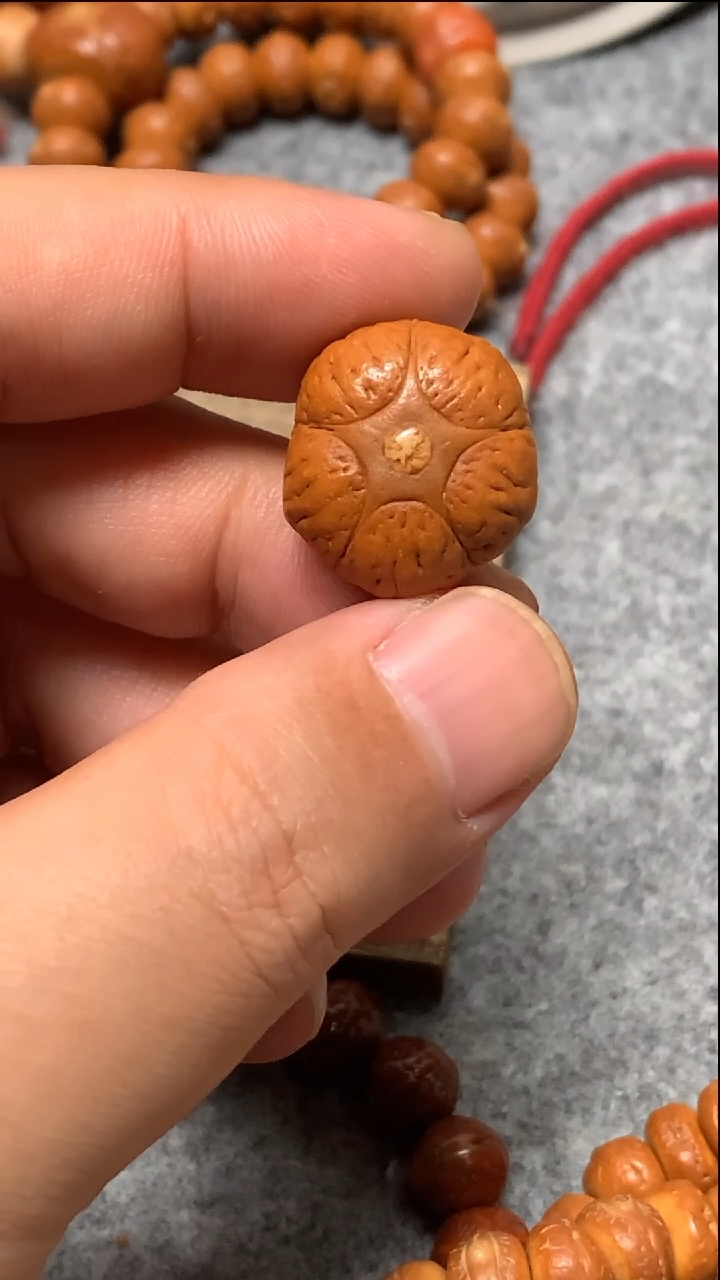 吊坠凤眼菩提爱****丝五星19.5mm