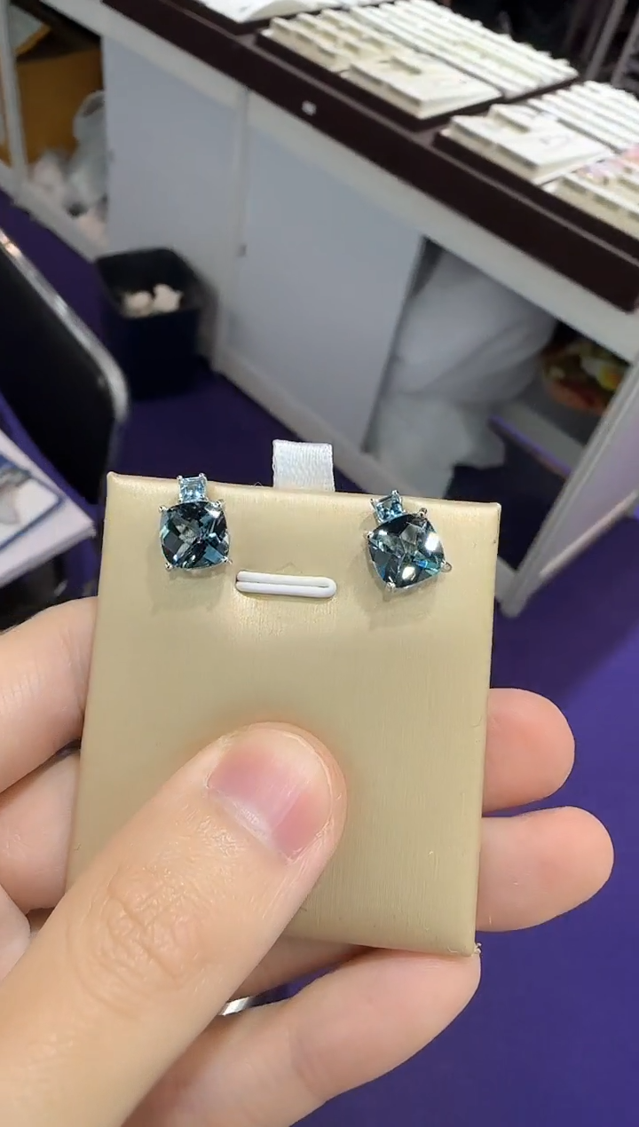 【闪购商品】托帕石耳饰银S925镶嵌8mm伦敦蓝耳钉